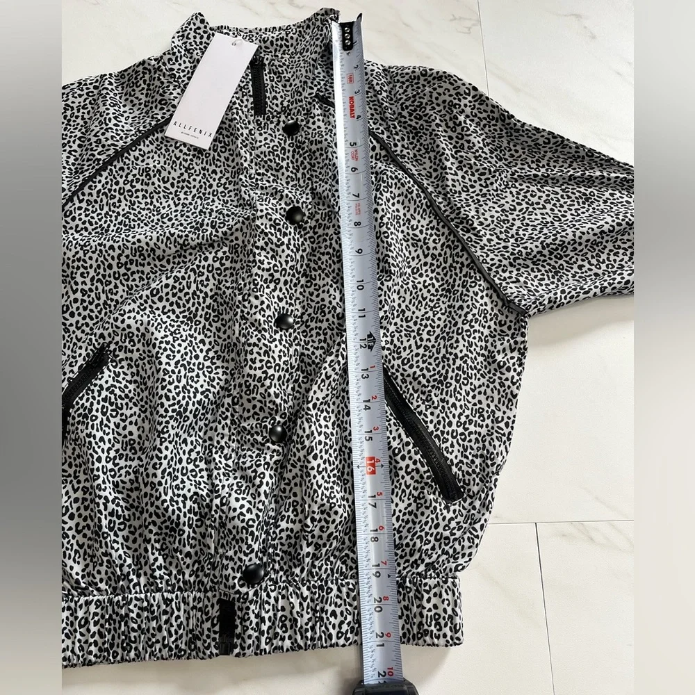 NWT Anthropologie All Fenix Allfenix White Black Leopard Crop Jacket Size Small